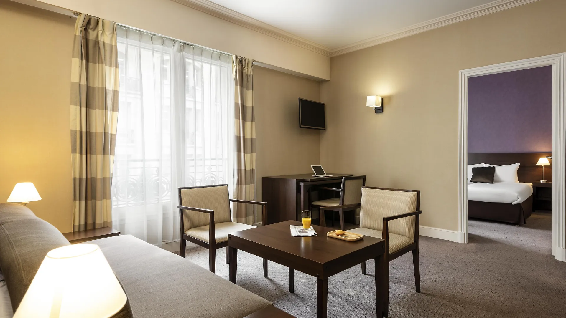 Aparthotel Adagio Paris Haussmann Champs Elysees 4*,