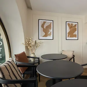 Elysee Secret Paris