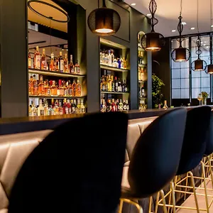 One Paris-porte Dorée Hotel