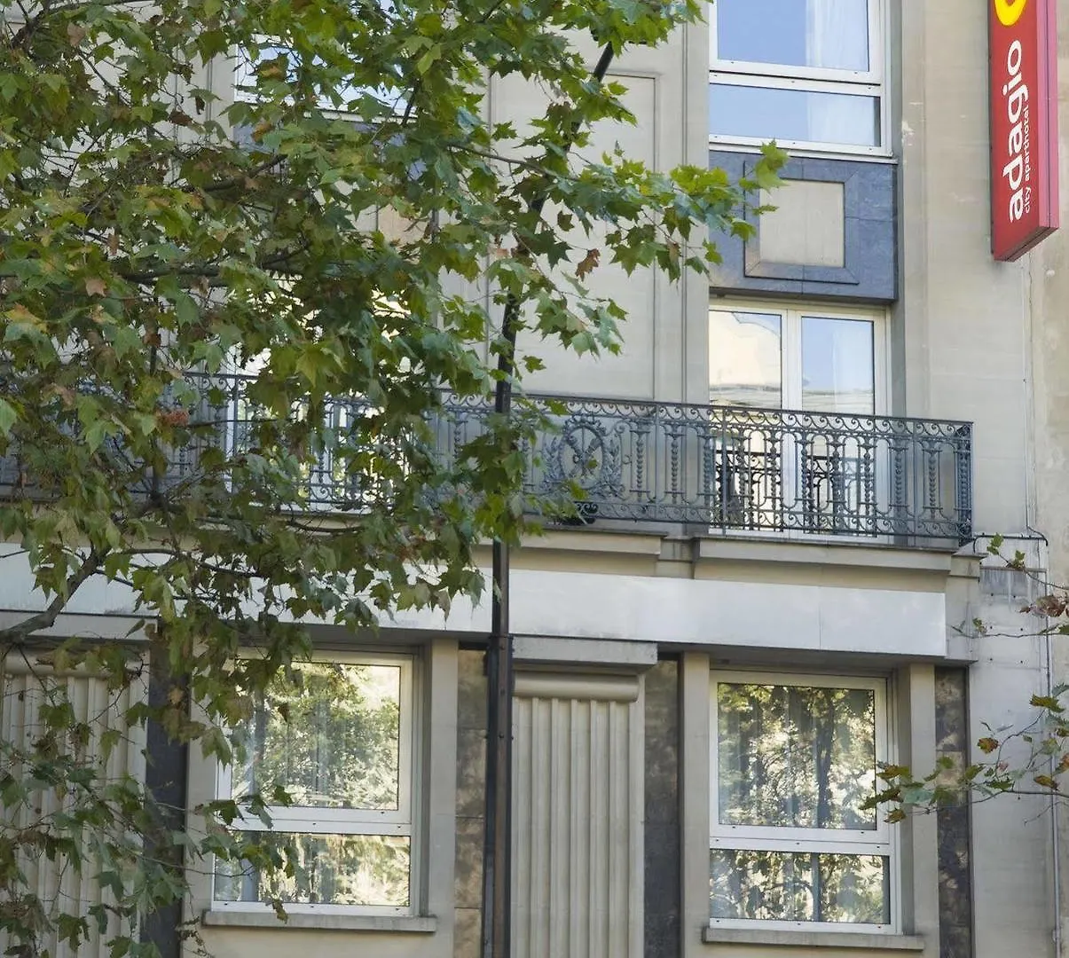 Aparthotel Adagio Paris Haussmann Champs Elysees France